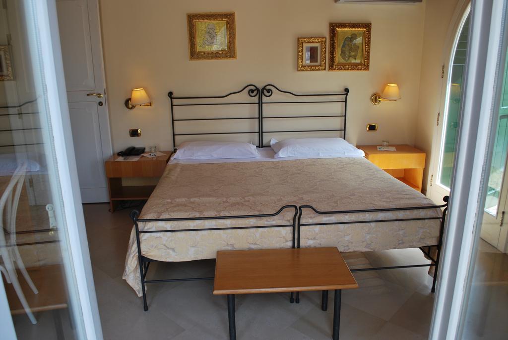 Palazzo Sottile Meninni - Classic Rooms Experience Gravina in Puglia Exterior photo