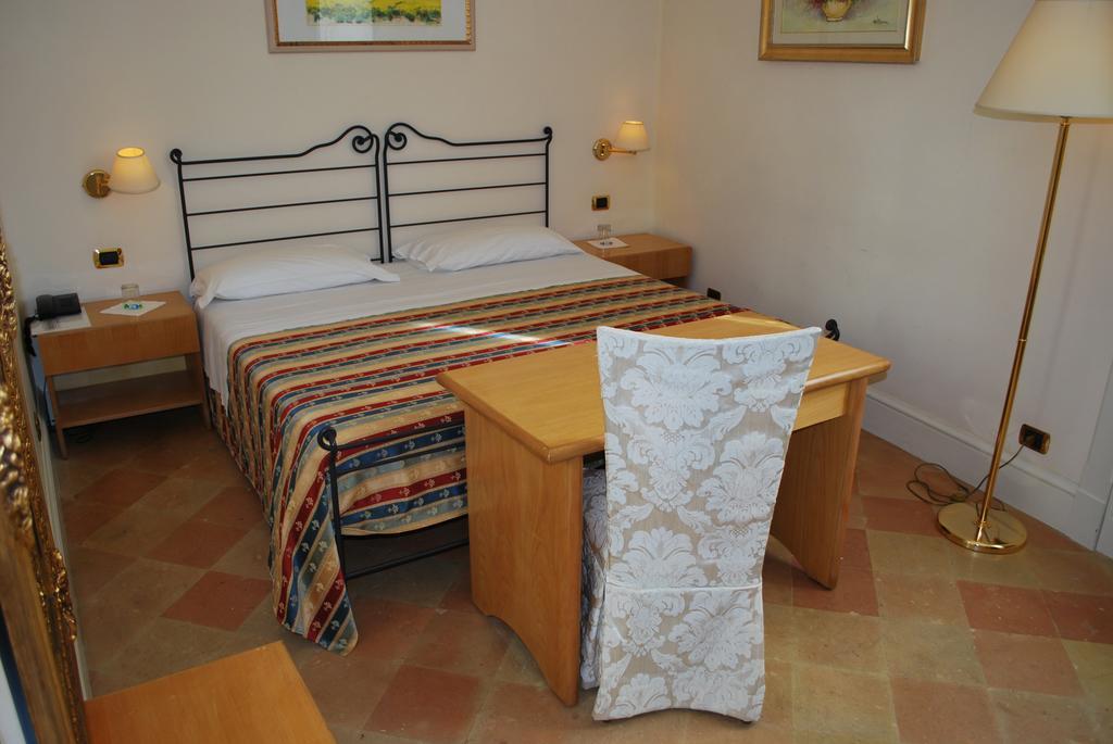Palazzo Sottile Meninni - Classic Rooms Experience Gravina in Puglia Exterior photo