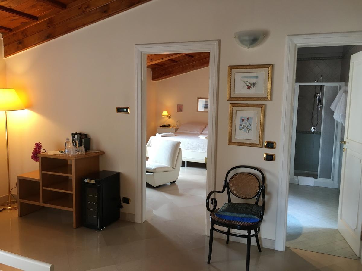 Palazzo Sottile Meninni - Classic Rooms Experience Gravina in Puglia Exterior photo
