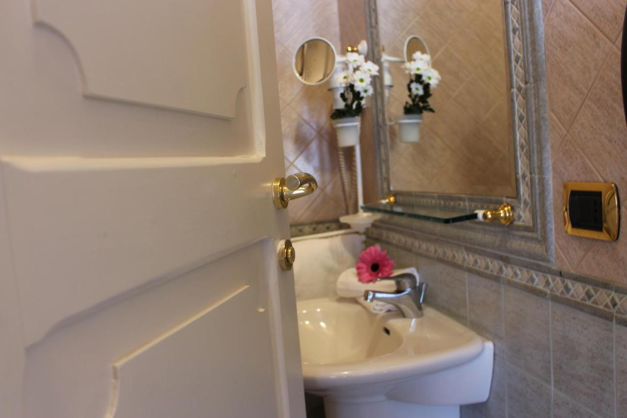 Palazzo Sottile Meninni - Classic Rooms Experience Gravina in Puglia Exterior photo